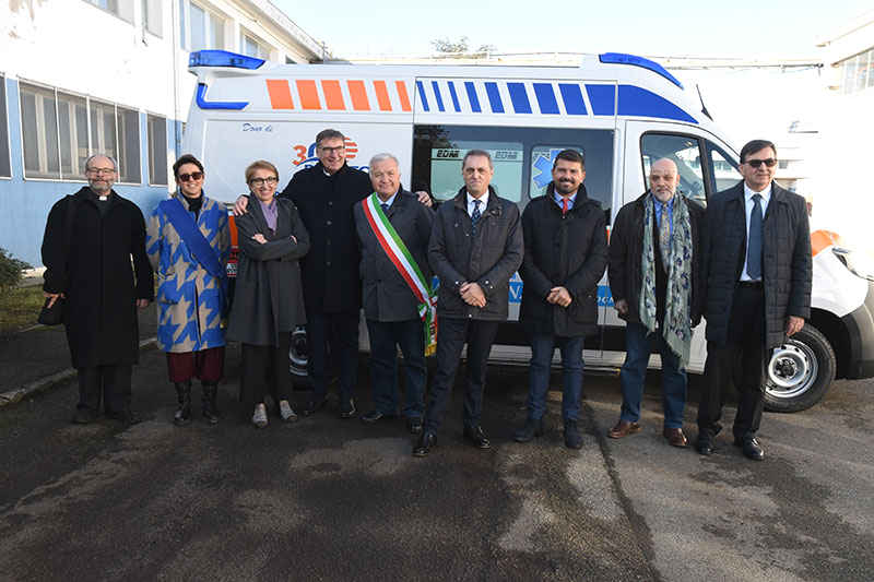 Progeo per il sociale: donata un'ambulanza alla Fondazione Catis